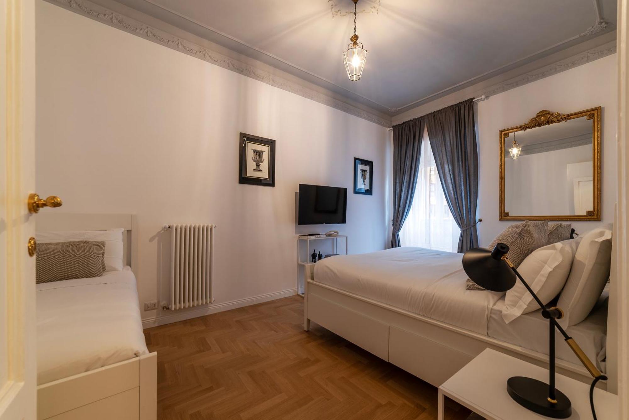 Apartment Toscana 6 - Fromhometorome Rom